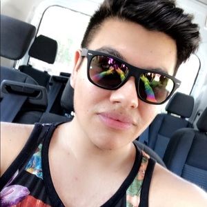 Meet your Posher, Anthony